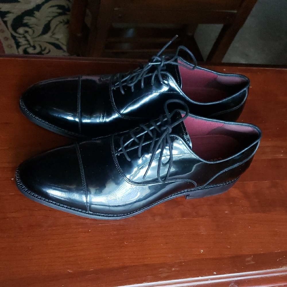 Cole Haan Glossy Black Oxfords - Picture 3 of 9